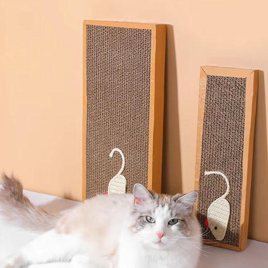 Griffoir en carton pour chat  Design Souris beige