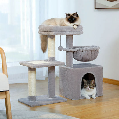petit arbre à chat avec hamac
