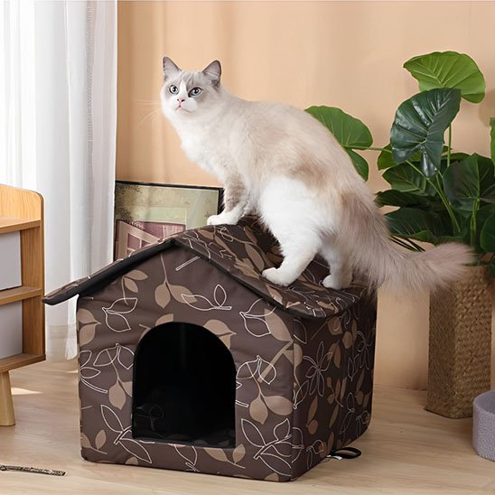 Niche exterieur pour chat brun et beige