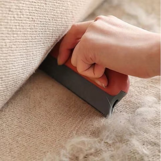 Brosse-anti-poil-orange