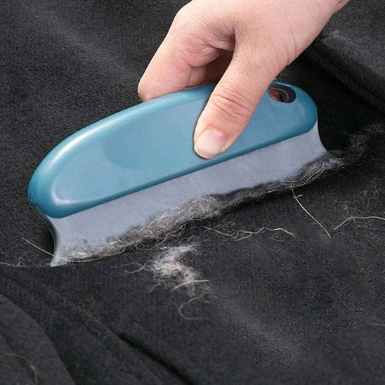 Brosse-anti-poil-divan